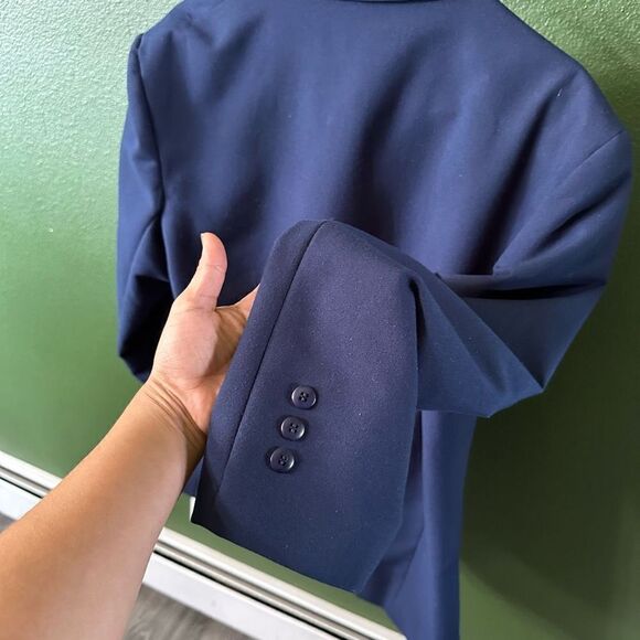 Classic collection size 18 navy blue blazer - Picture 3 of 5